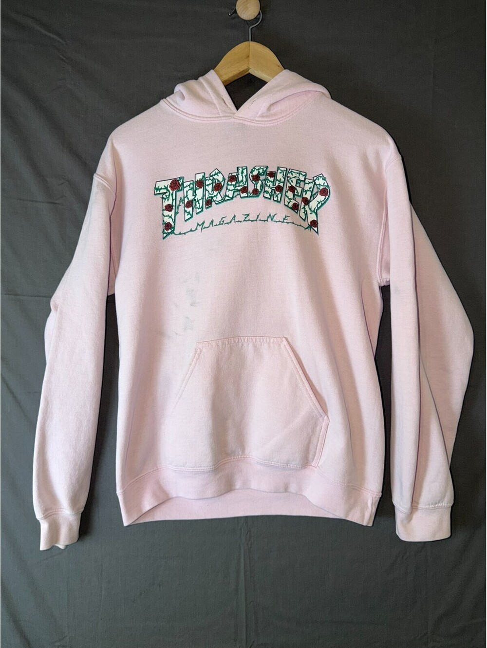 Thrasher Magazine Roses Hoodie Sweatshirt Small Pink Graphic Skate Floral Logo
